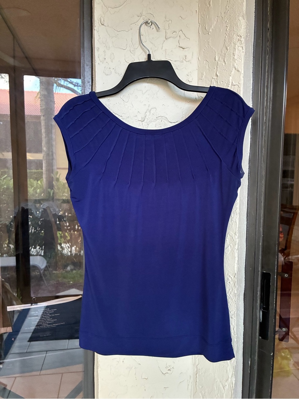 The Limited Deep Blue Pleated Yoke Cap Sleeve Top - Picture 3 of 3
